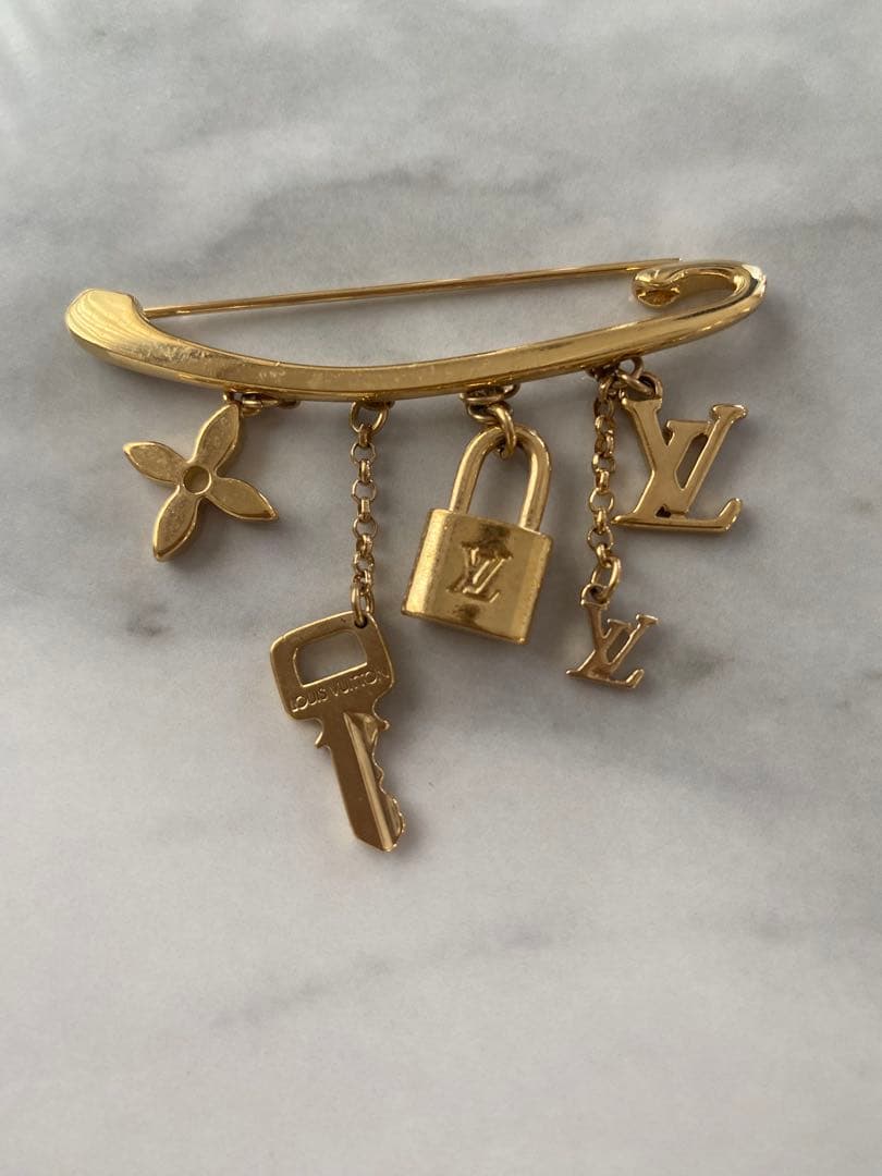 Louis Vuitton ゴールドブローチ