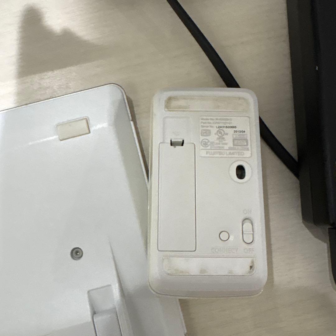 富士通　パソコン　ESPRIMO　FH78/LD FMVF78LDWYジャンク品