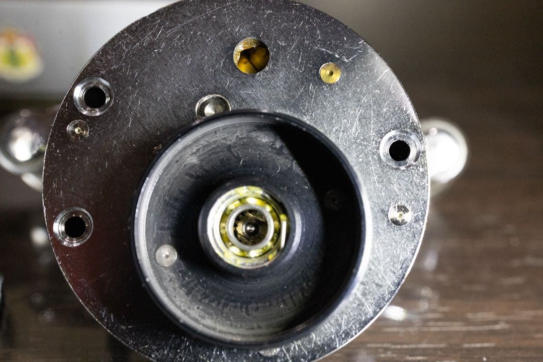 ク*ー様 Ambassadeur 2600C Elite ベイトリール