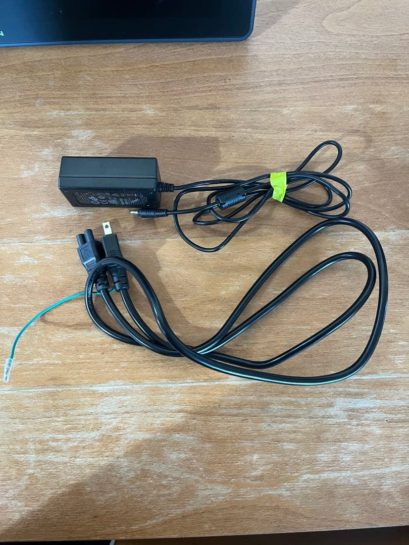 HUION KAMVAS 22 plus 液晶ペンタブレット本体