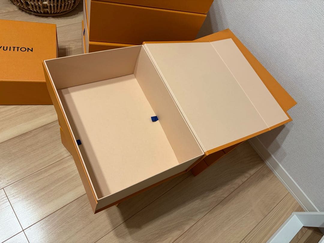 LOUIS VUITTON ルイヴィトン　空箱　11個