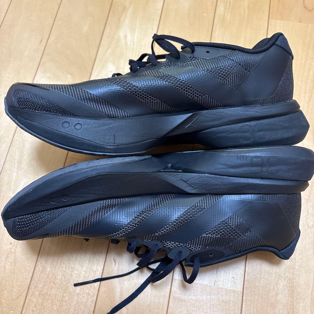 アディゼロボストン13