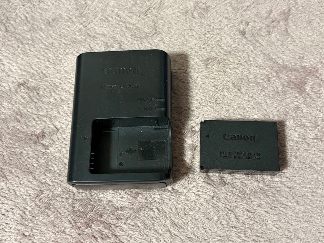 CanonキャノンEOSM100ダブルレンズキット＋望遠ズームレンズ