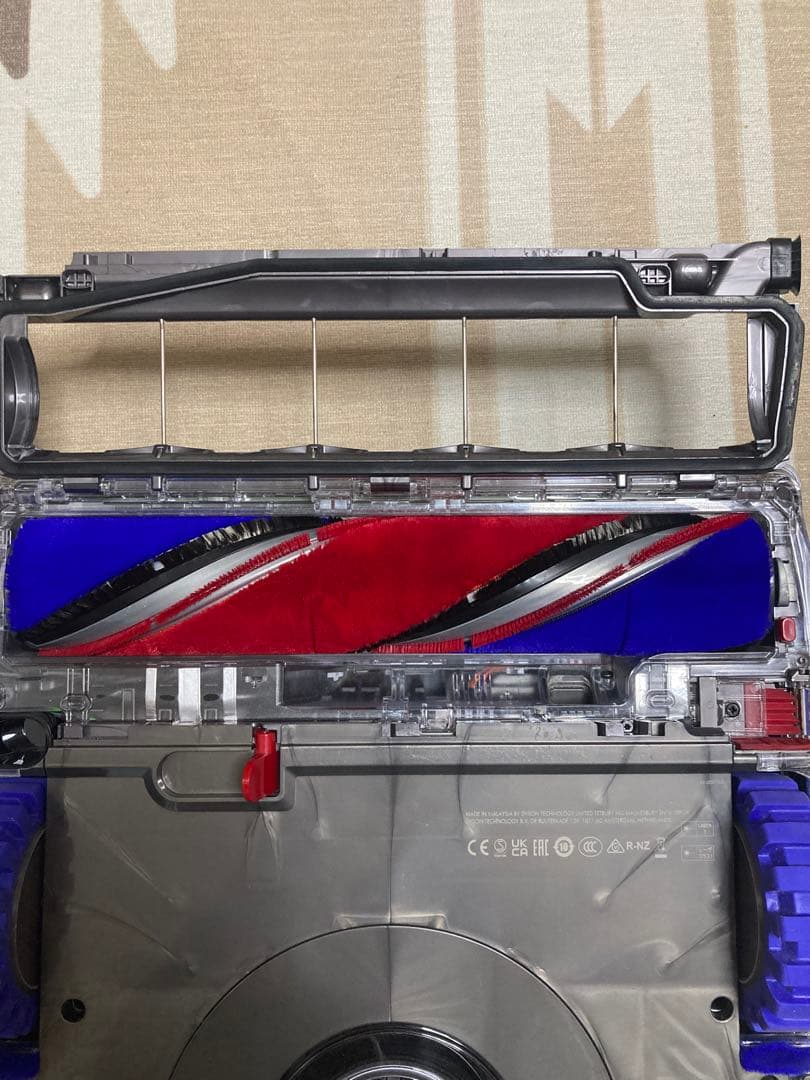 【送料込】Dyson ダイソン　360 Vision ロボット掃除機 本体