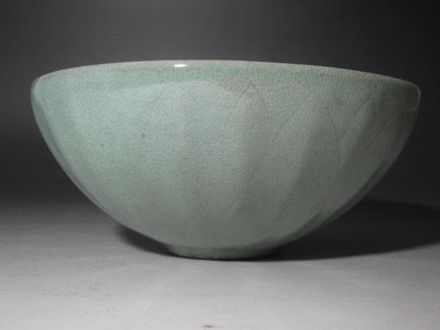 ☆　時代　青磁蓮弁茶碗　裏千家　十二代　又妙斎の花押がございます☆y520