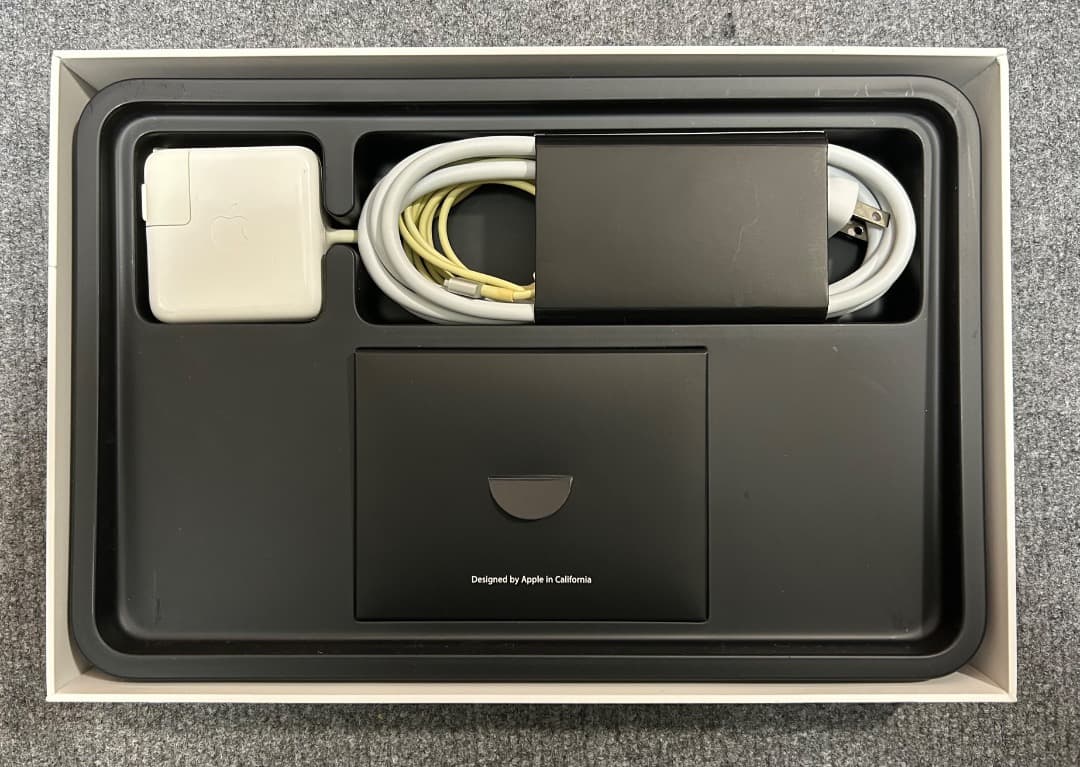 MacBook Air 2015 i5 8Gb 512Gb 11インチ USキー