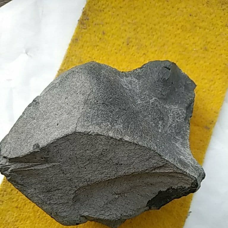 握り鎚　出土石器　旧石器時代　縄文時代　サヌカイト　　184