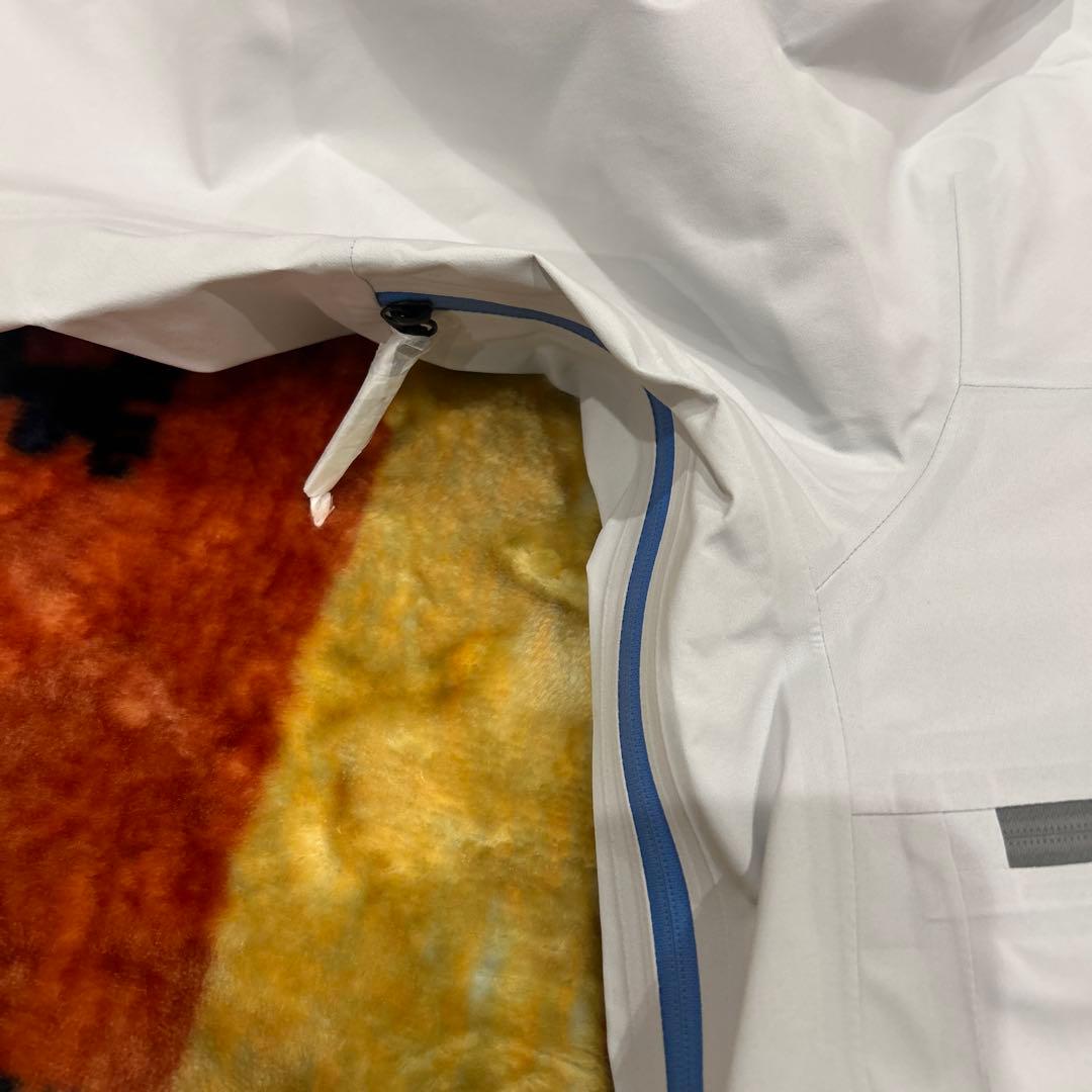 スキー PeakPerformance Gore-Tex3LJacket