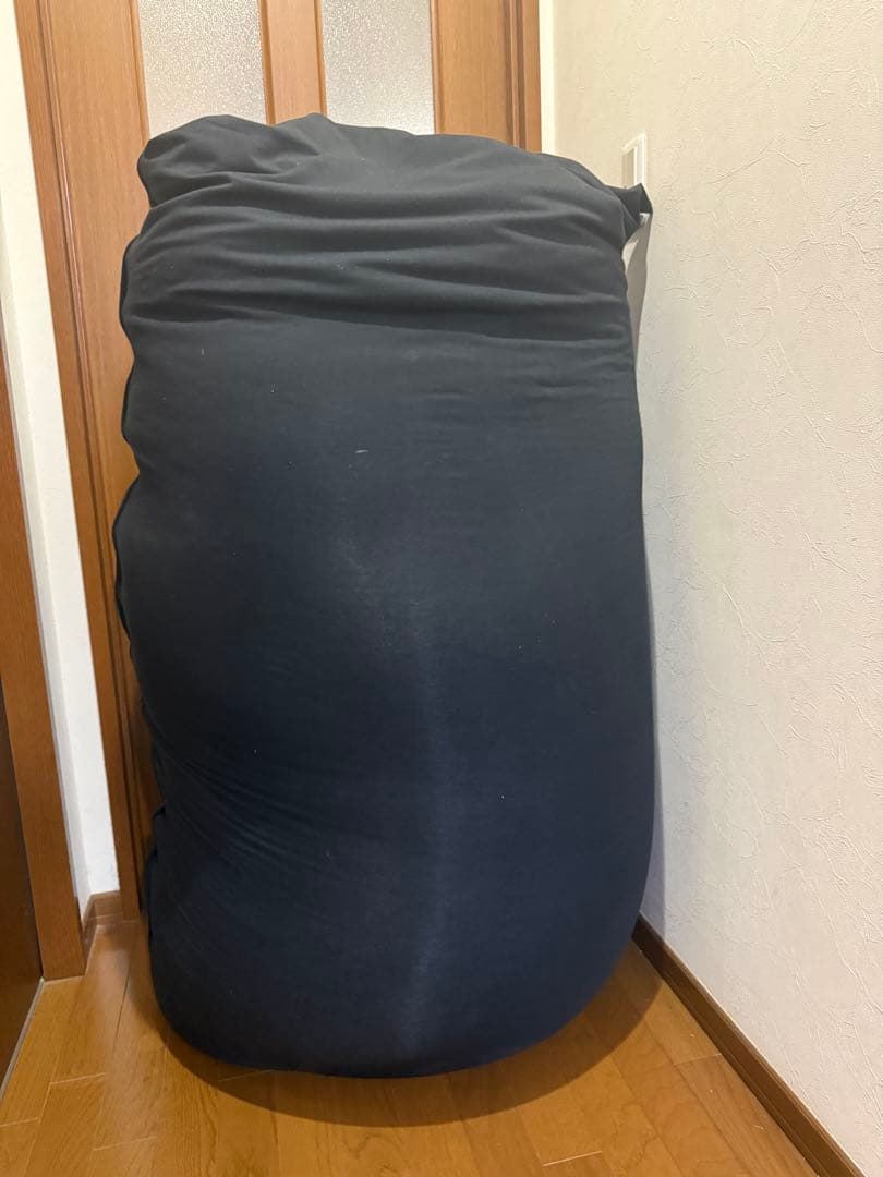 Yogibo ブラックビーズクッション　カバー新品・ビーズ詰め替え済み‼️