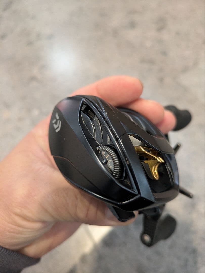 ダイワ スティーズ a2 tw 1000hl slp カーボンハンドル