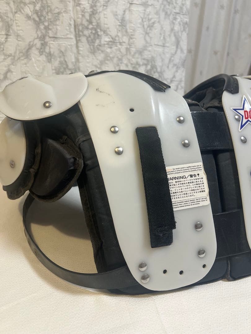 DOUGLAS製　25 XSショルダーパッド　サイズ16-17インチ