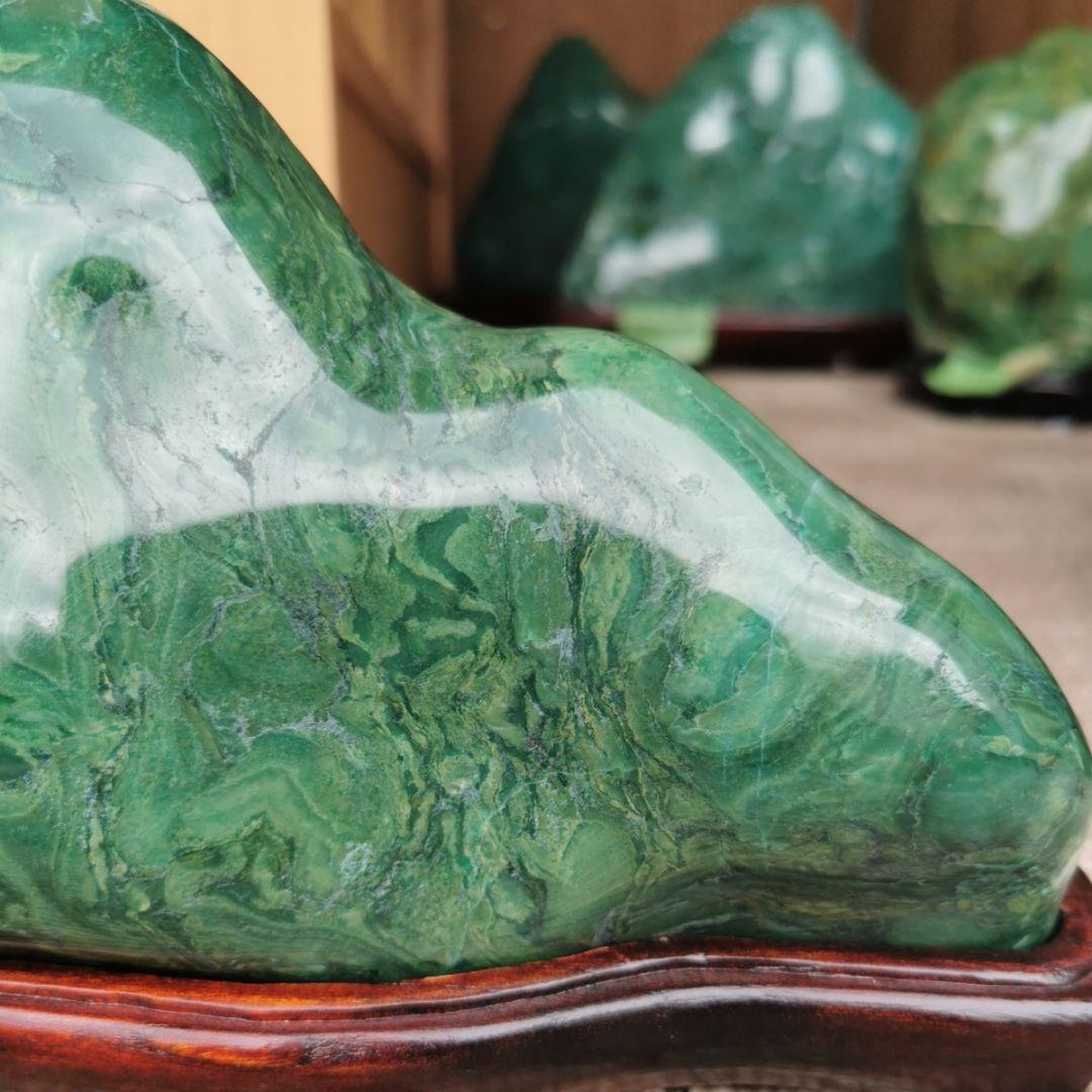 ナミビア翡翠　3.2キロ　翡翠　ヒスイ　鑑賞石　石　置物　オブジェ　インテリア