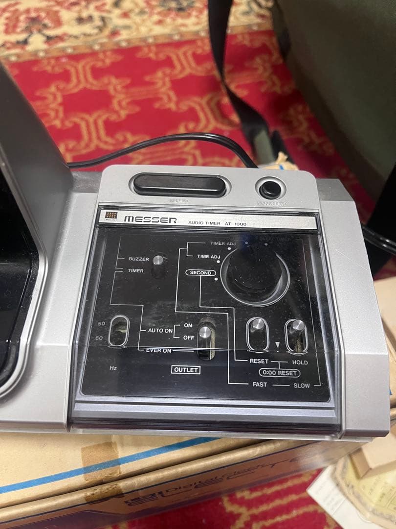 Messer デジタル置時計 シルバー　全電子式オーディオタイマー