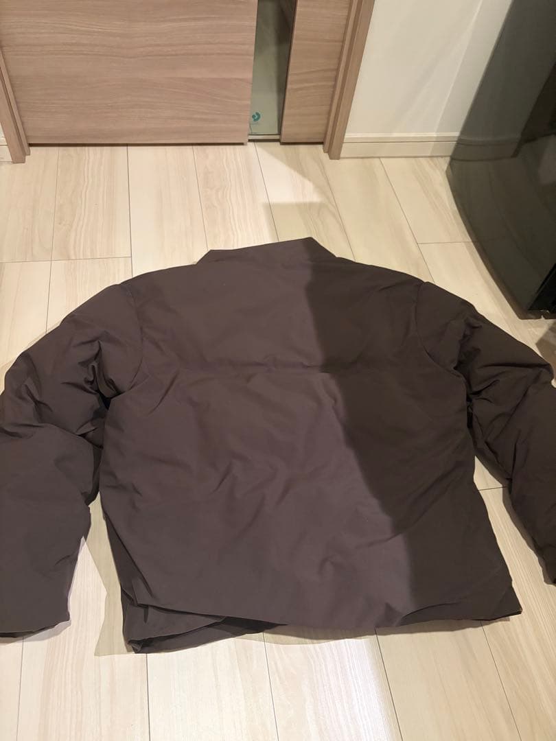 新品未使用 UNIQLO ユニクロ シームレスダウンジャケット メンズ M