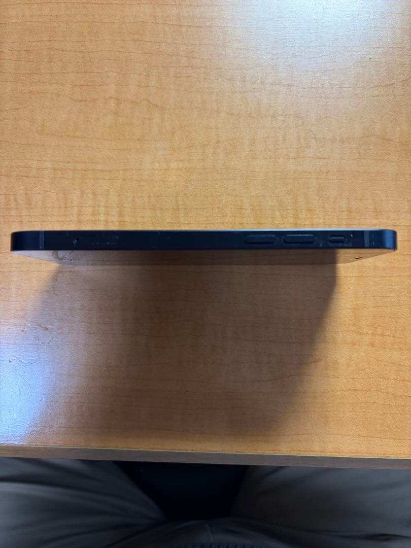 Apple iPhone 12 本体 ブラック　64GB