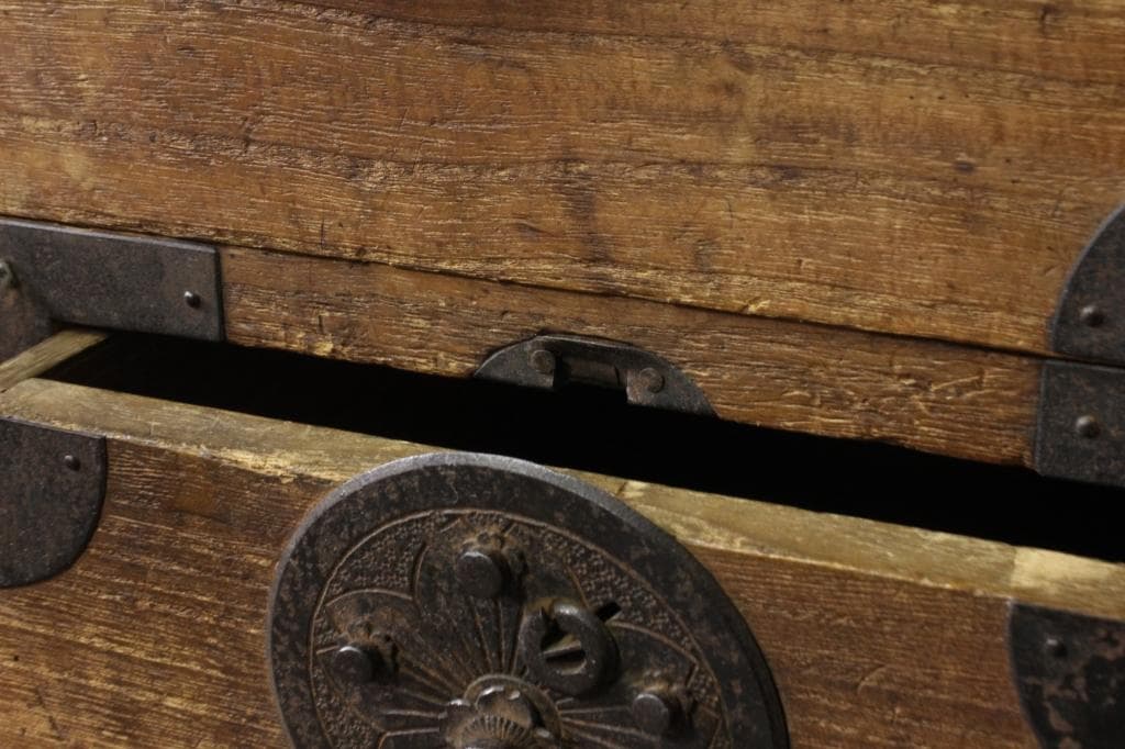 使いこまれた風合いが良い総桐時代箪笥 桜丸金具/収納/古家具/チェスト和モダン