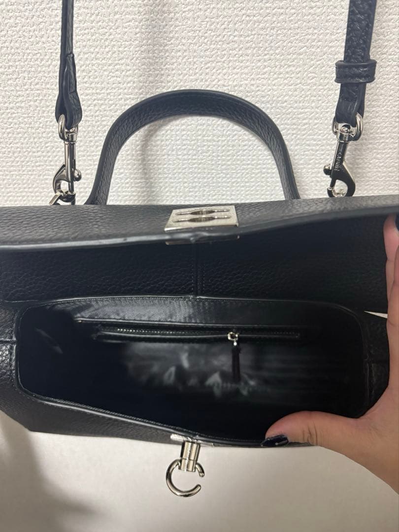 Cafune ブラック ショルダーバッグ