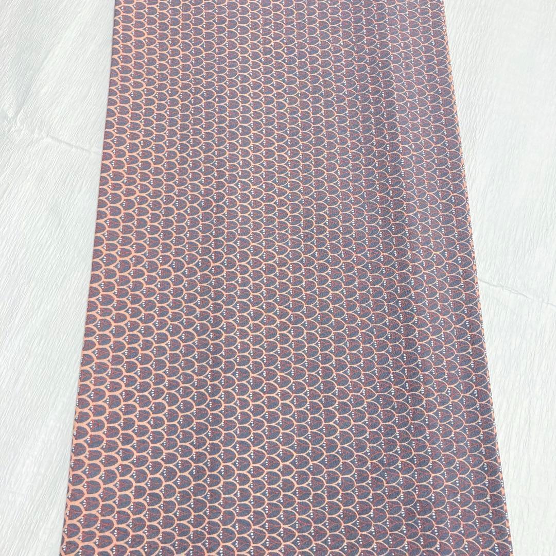 【美品✨】東レシルック　洗える着物　小紋　灰色　幾何学文　袷　グレー　薄橙　L1