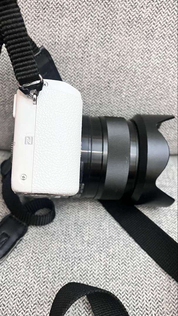 Sony a5100 f1.8/35mmレンス付き