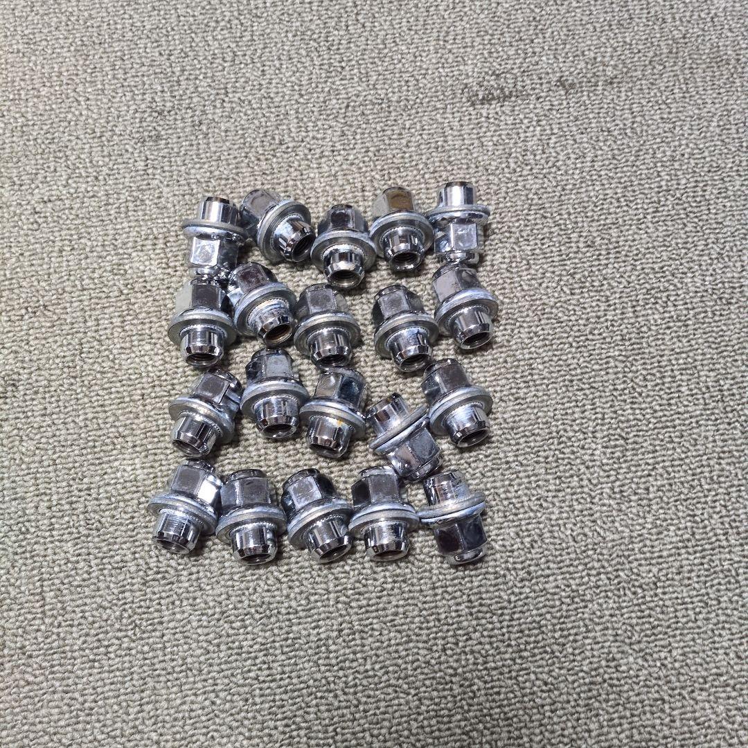 15インチ シルバー ホイールタイヤセット