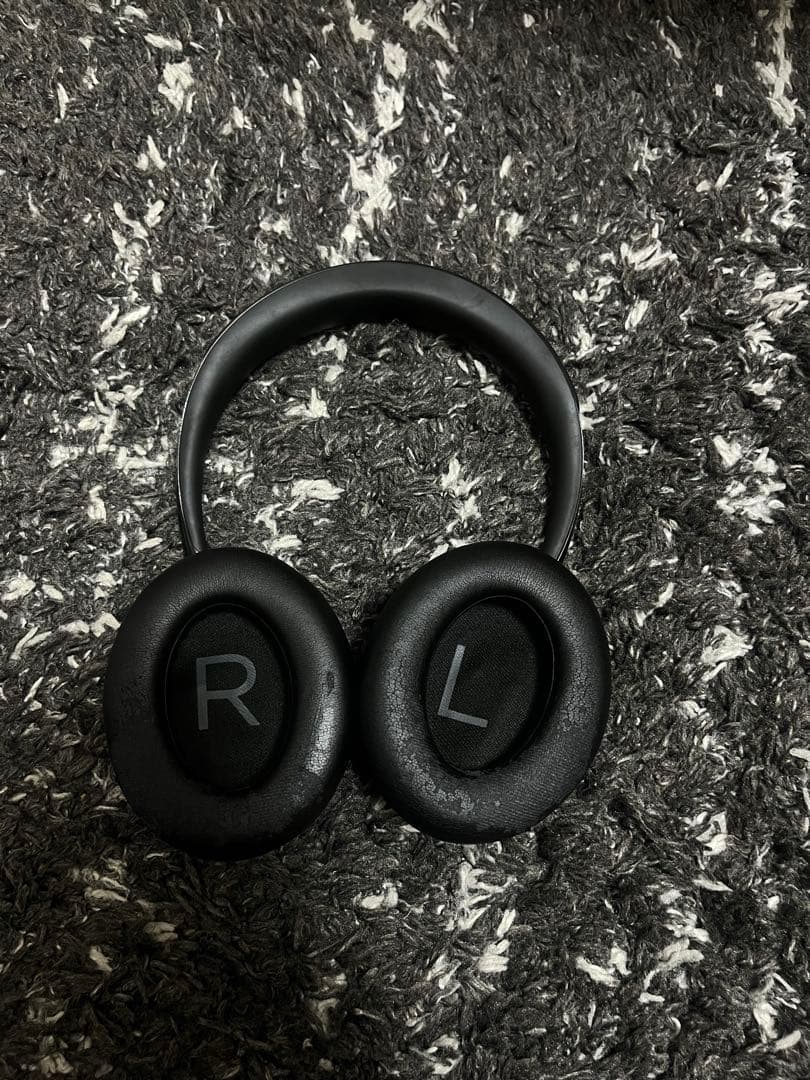 ヘッドホン Bose NC700