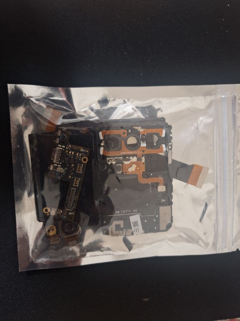 POCO F4gt　分解品