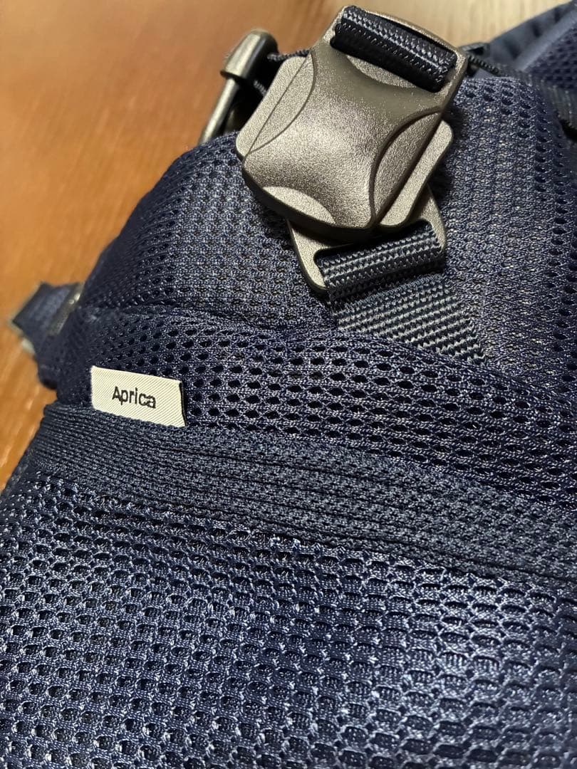 ラクリス　ネイビー　抱っこ紐