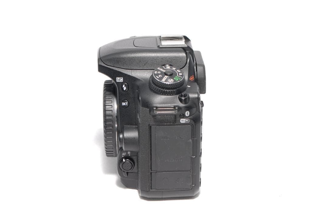 ✨Nikon D7500✨Wレンズ✨超望遠300mm✨高速連射✨一眼レフ