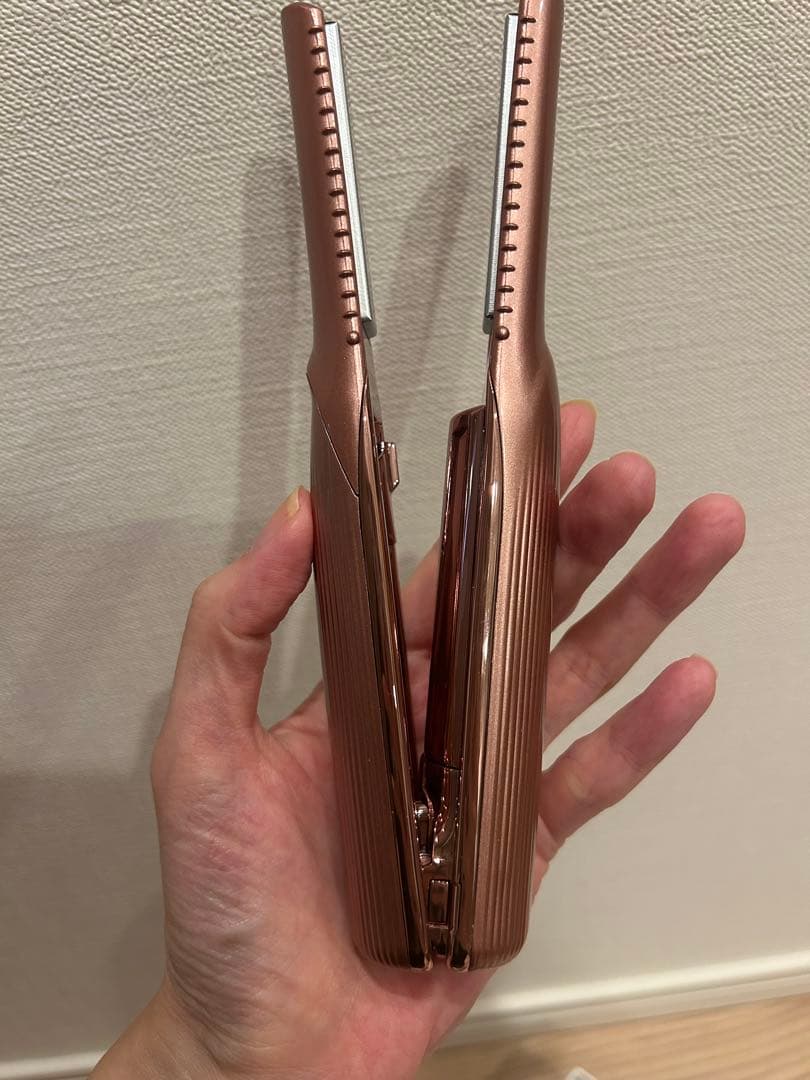 【極美品】リファ　フィンガーアイロンST