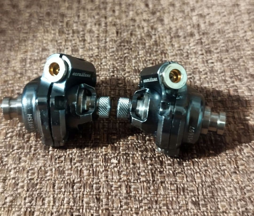 g*9様 ジャンク　HS1697Ti mmcx