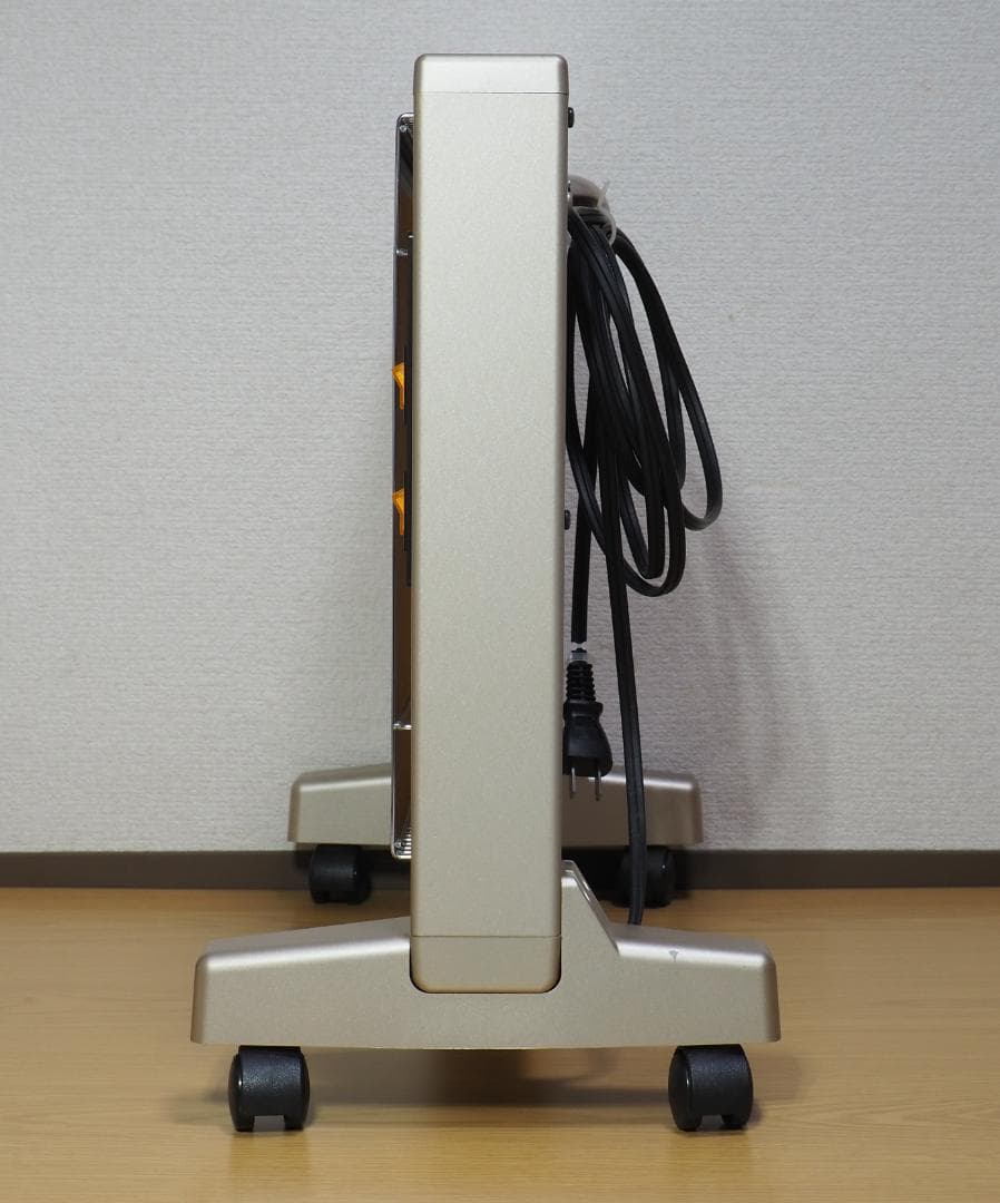 遠赤外線暖房機　サンルミエ キュート 　E800LS