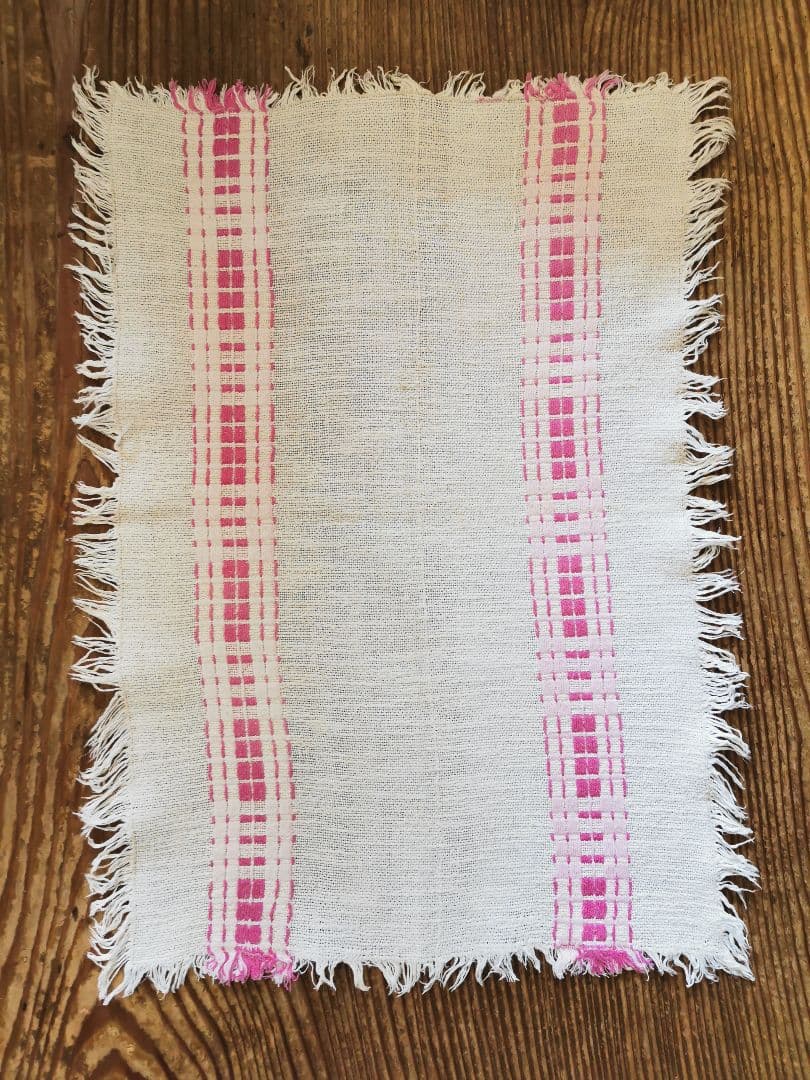 ヴィンテージ フランス ラズベリー＆桜ピンク織刺繍 リネンテーブルマット 2枚組