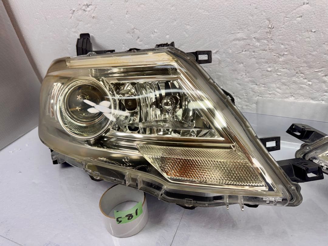 日産セレナ HWS C25 CC25 後期 HID ヘッドライト 左右