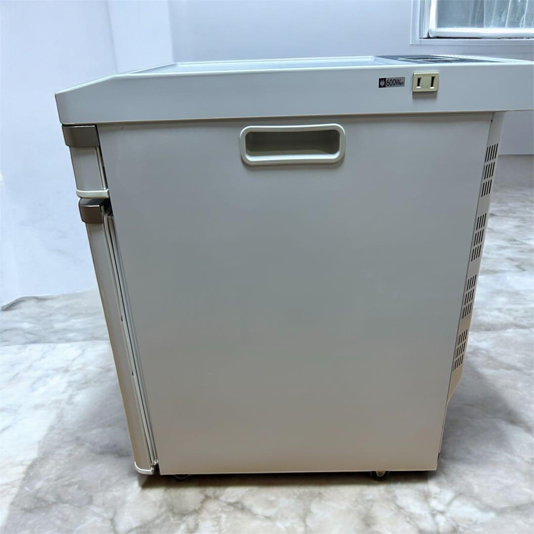 【極美品】TWINBIRD ツインバード ベッドサイド冷蔵庫 HR-D282