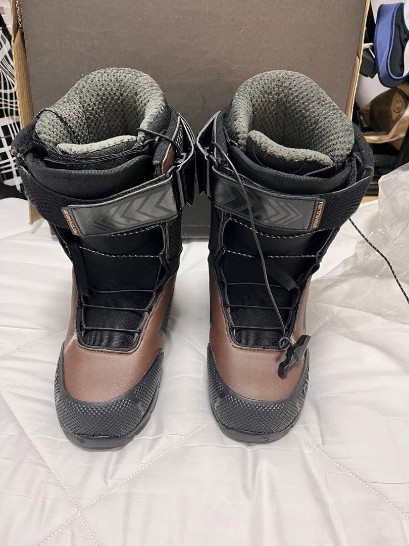 k*2様 NORTHWAVE DOMAIN SL ダークオリーブ 44