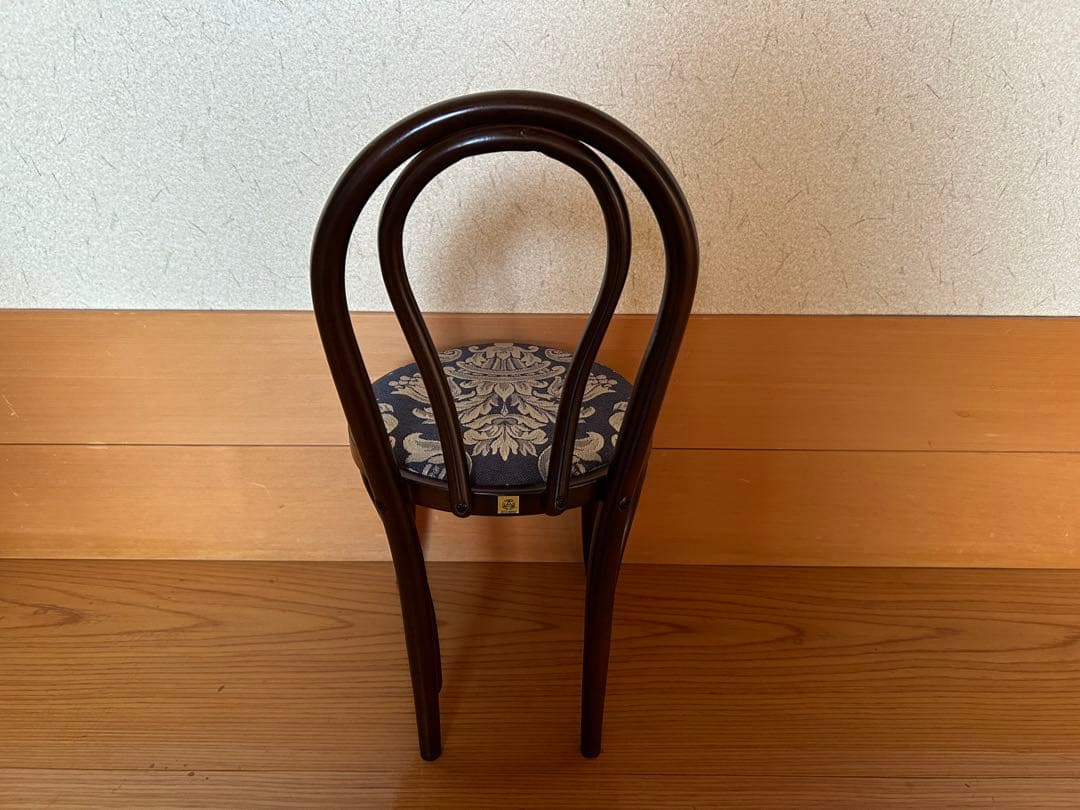 秋田木工ミニテーブルと椅子