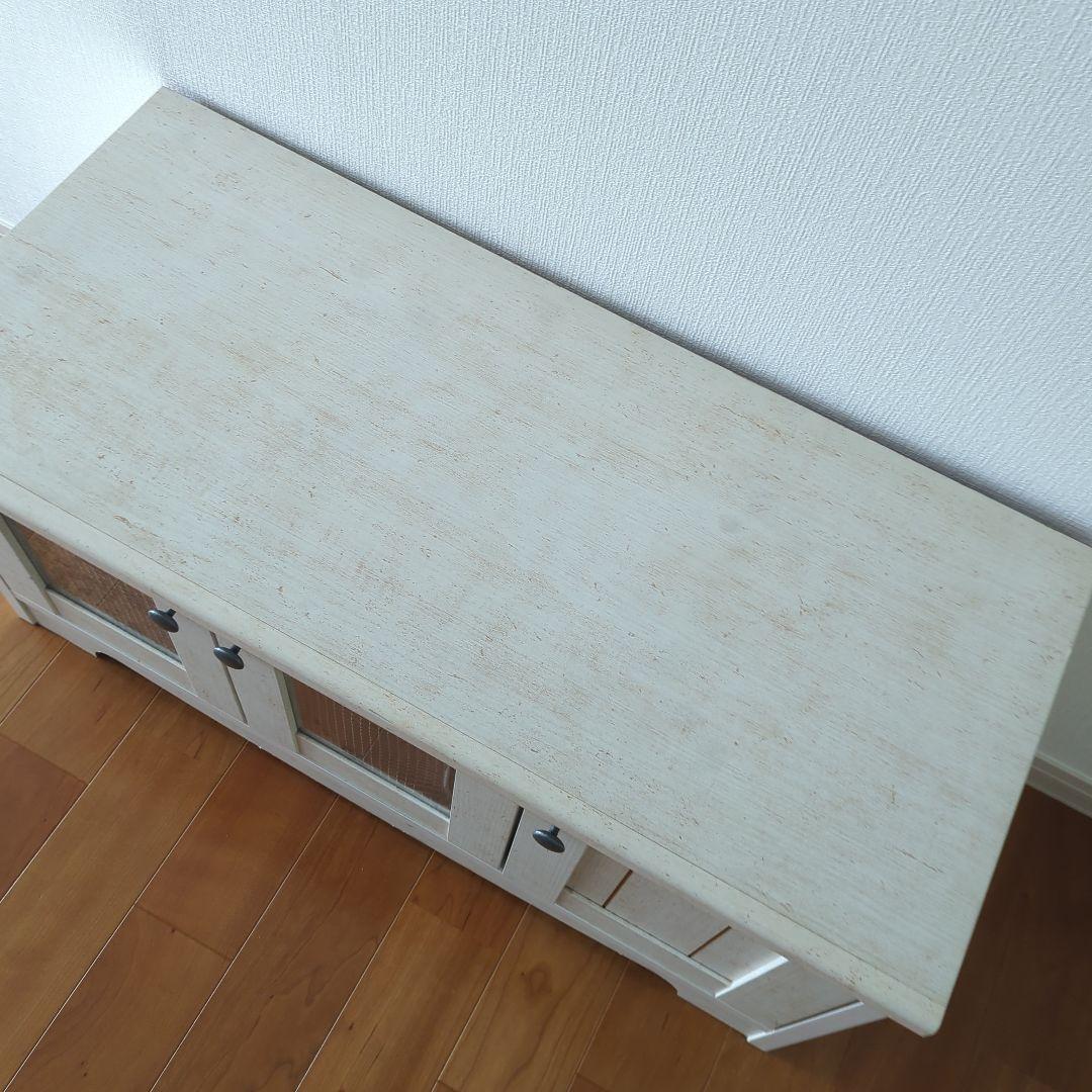 ホワイト 木製ラック ガラス扉付き