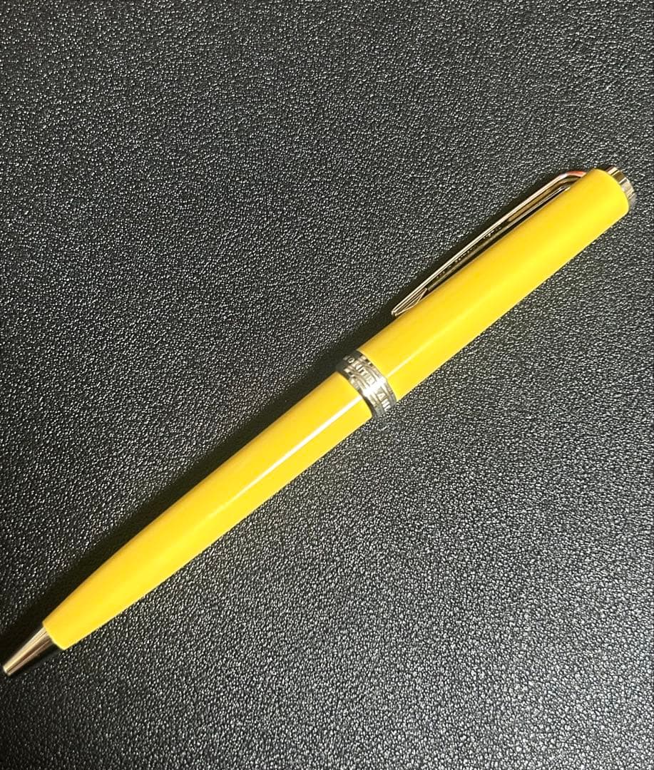 モンブラン　pix ボールペン　イエロー