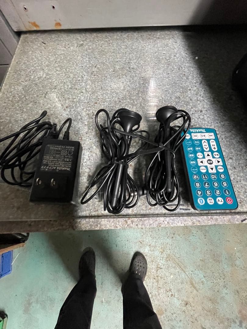 Makita ポータブルテレビ Bluetooth対応TV100