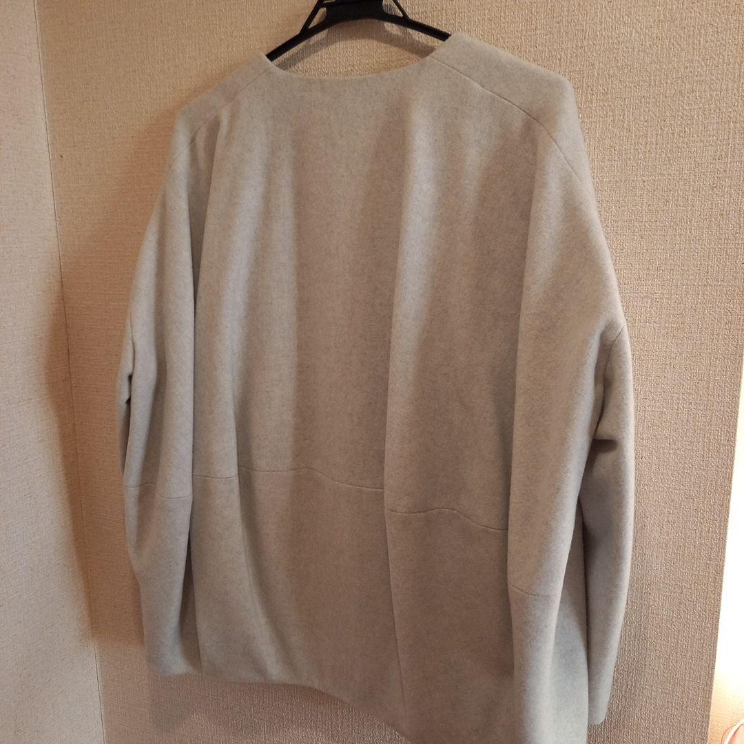 ビアズリー　極美品　うしろぷっくりウールショートコート　ライトグレー