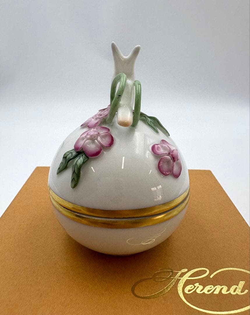 Herend ヘレンド ウィーンの薔薇　シンプルボンボン入れ　卵形　小物入れ箱付