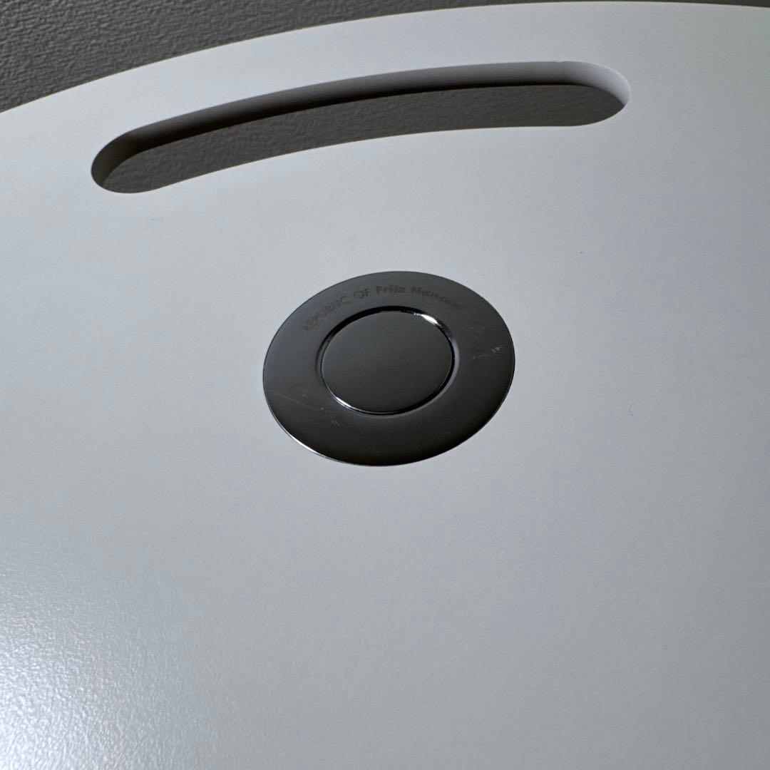 フリッツハンセン　リトルフレンド　サイドテーブル　ホワイト　昇降式　即購入可