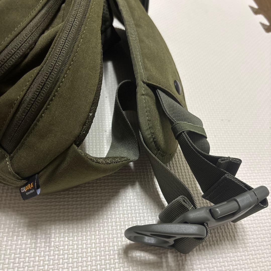 HUGOO　ハグー　ヒップシート　ショルダーバッグ 抱っこ紐