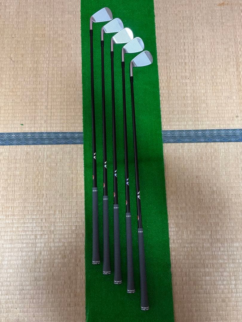 テーラーメイドP790アイアン(2025年) 6#〜PW5本組