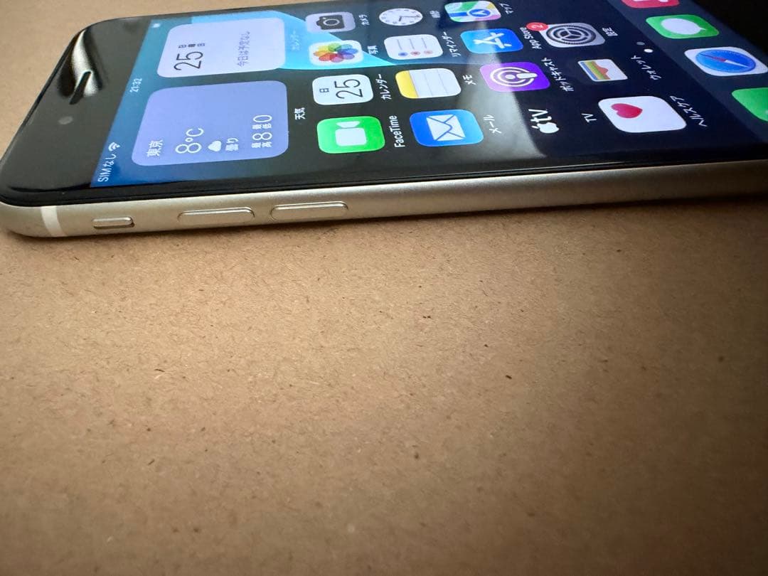 Apple iPhone SE (第2世代) ホワイト 本体SIMフリー64GB