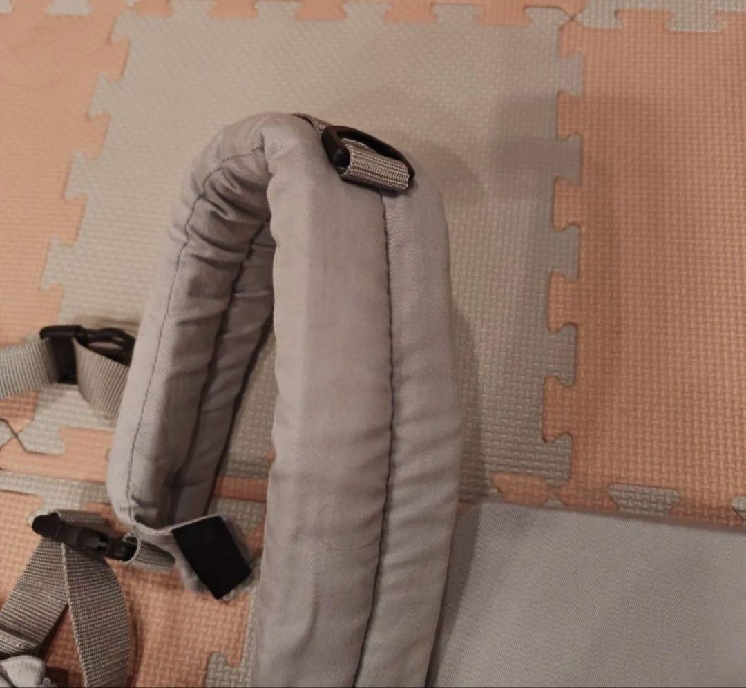 ファムキャリー　おんぶ紐　抱っこ紐 アッシュグレー メッシュ ファムベリー