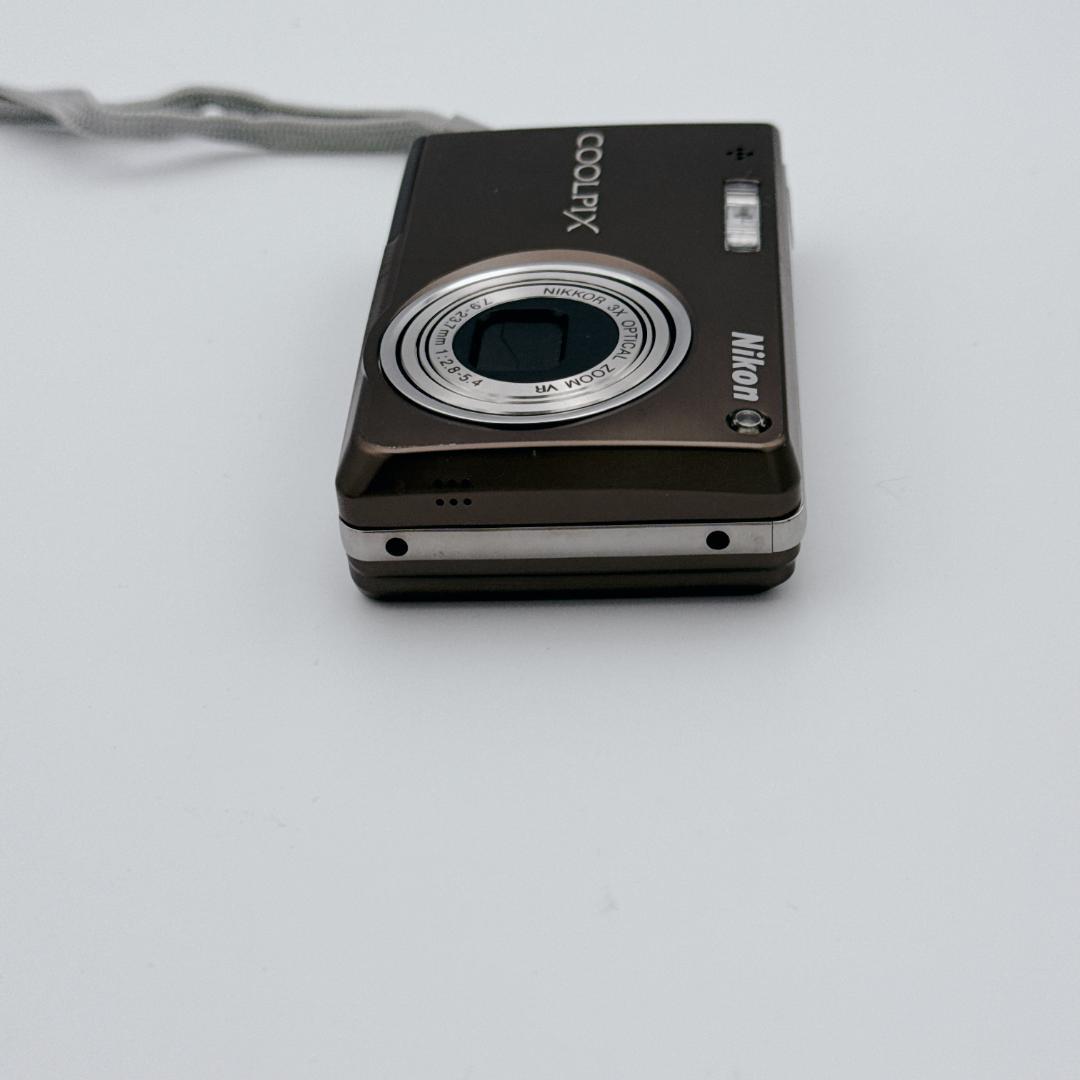 【美品】Nikon COOLPIX S700 デジタルカメラ ブロンズ