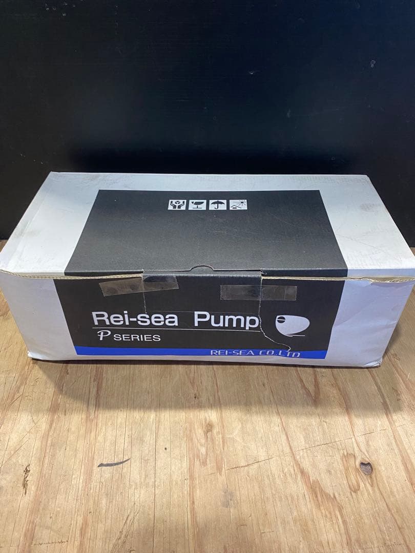 【新品未使用品】 レイシー 縦型水槽用ポンプ P-450S