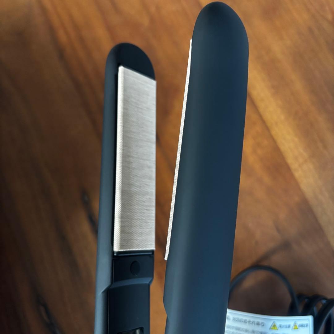 未使用　KINUJO 絹女 DS200 ストレートヘアアイロン ブラック