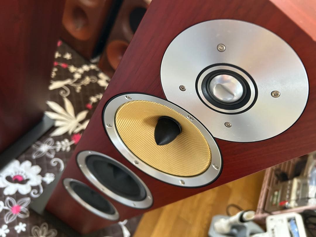 Bowers & Wilkins CM8 フロアスタンド型スピーカー 木目調